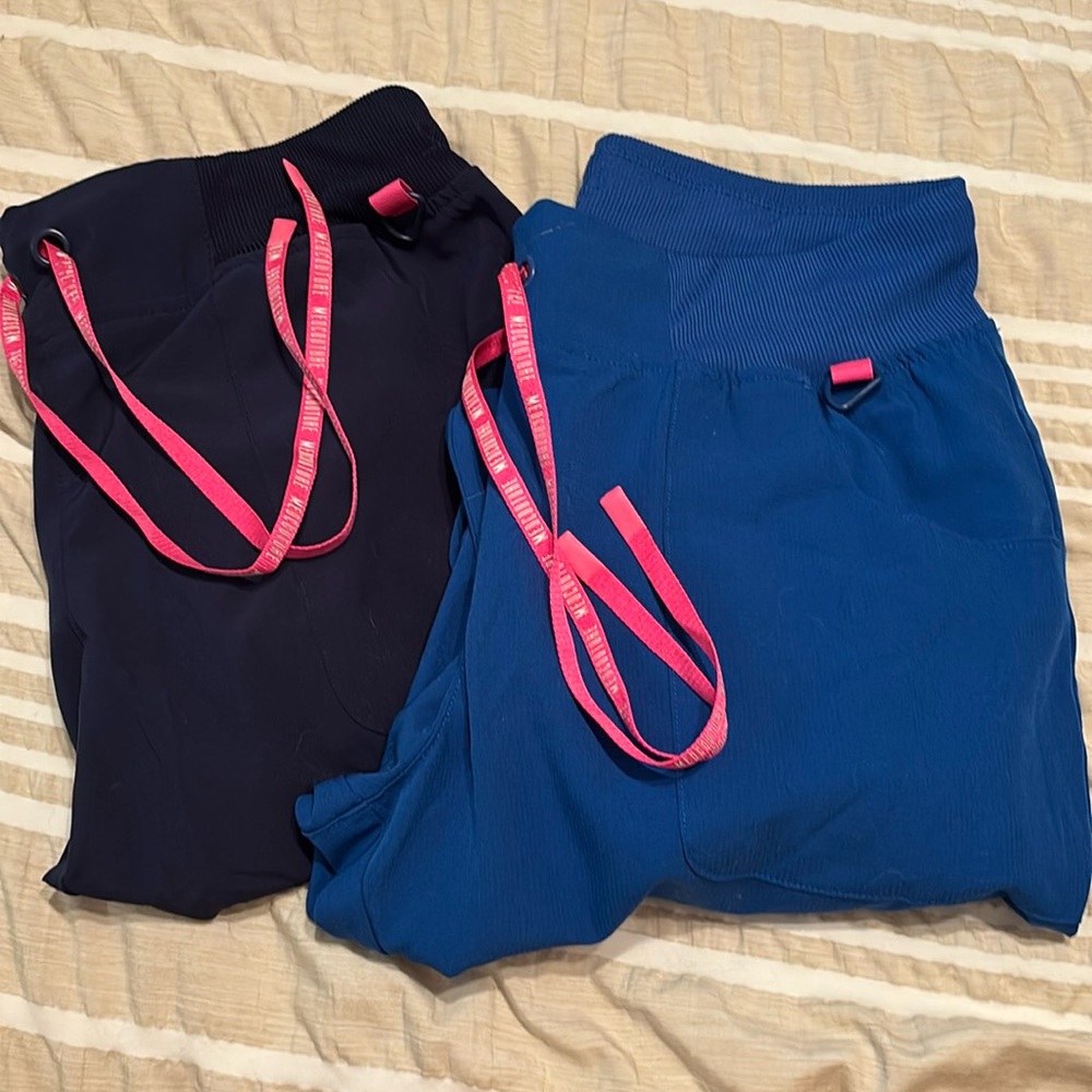 Worn a couple times!!